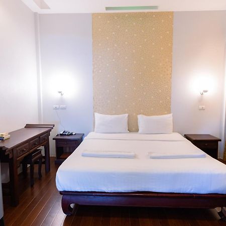 Sleep Hotel - Sha Certified Surat Thani Exteriör bild