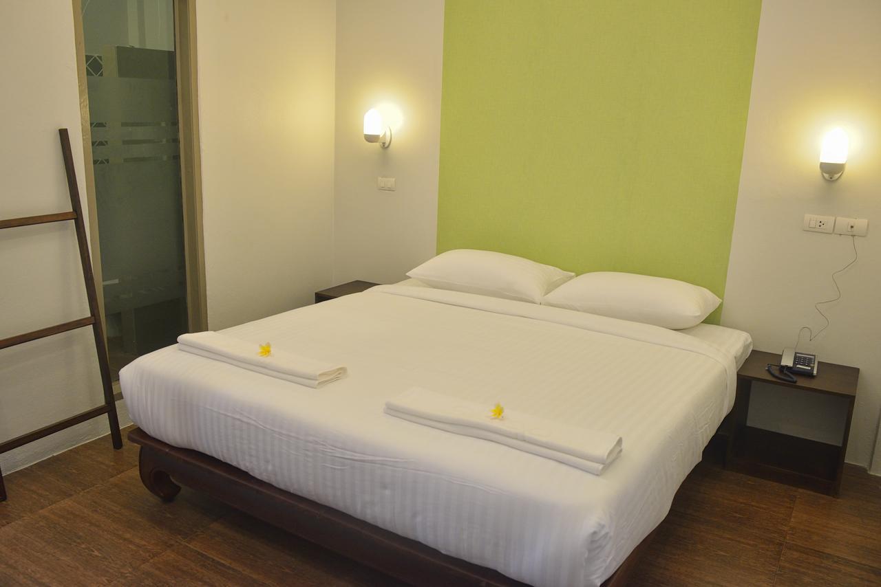 Sleep Hotel - Sha Certified Surat Thani Exteriör bild