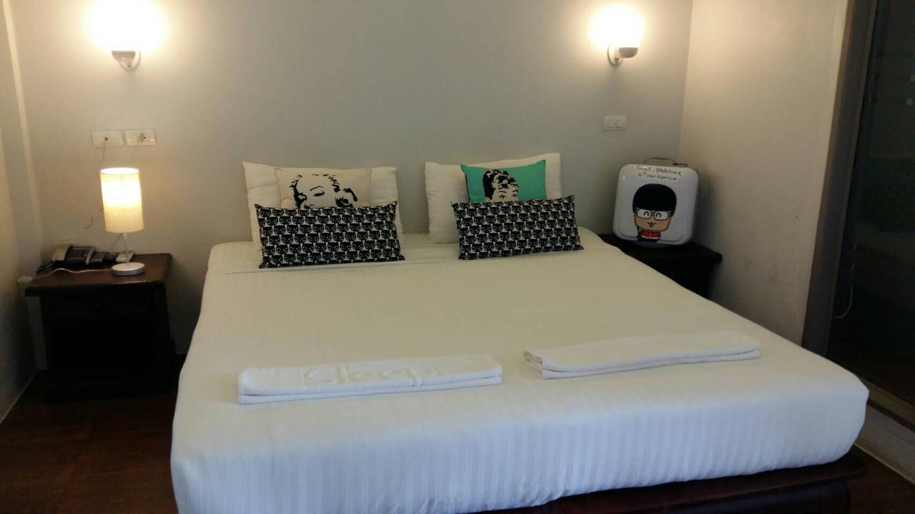 Sleep Hotel - Sha Certified Surat Thani Exteriör bild